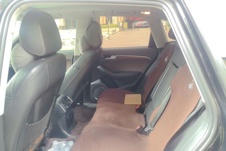 Used Audi Q5 2016 40 TFSI Comfort Model Left Rear Seat