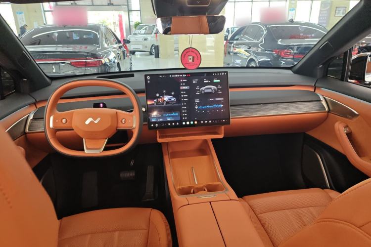 Used ONVO L60 2024 60 kWh All-Wheel Drive
