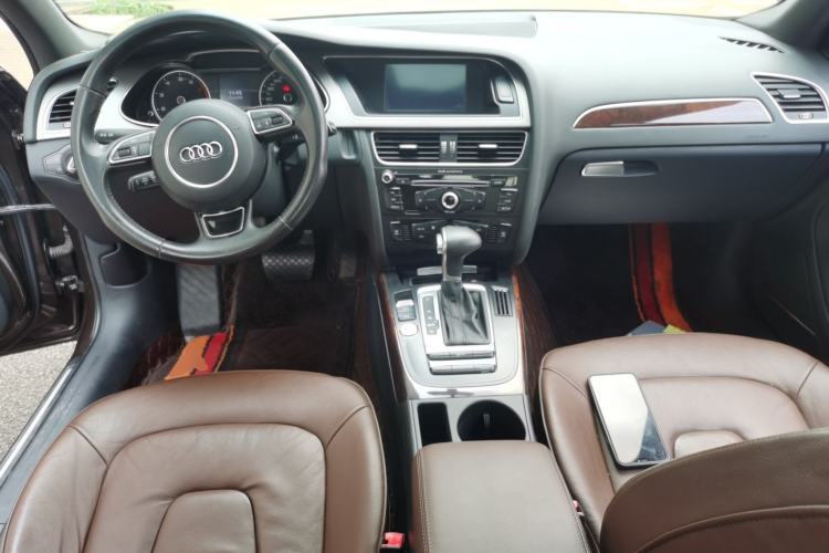 Used Audi A4L 2015 35 TFSI Automatic Luxury Edition Center Console