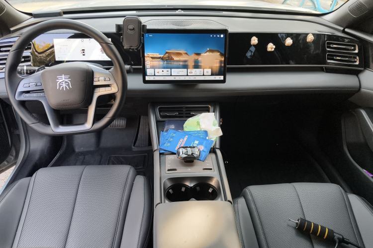 Used BYD Qin L 2025 DM-i Smart Drive 80KM Leading Model