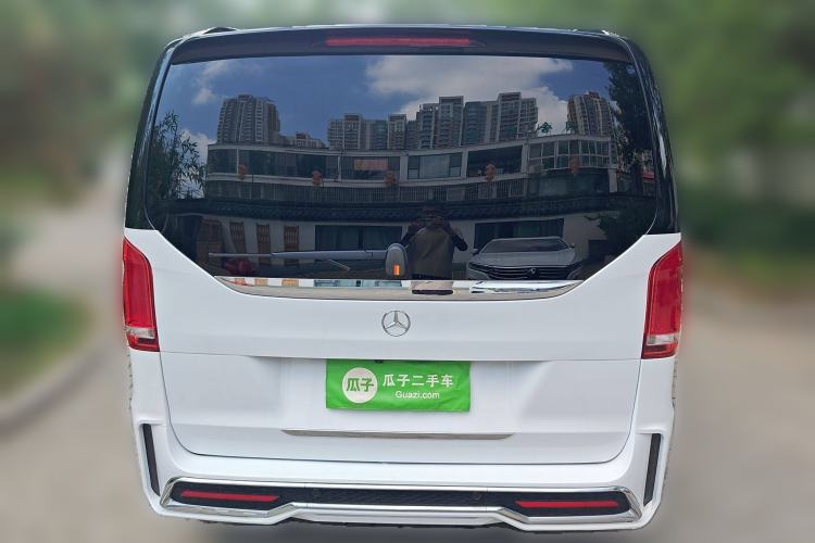 Used Mercedes-Benz V-Class 2022 V 260 Avantgarde Edition
