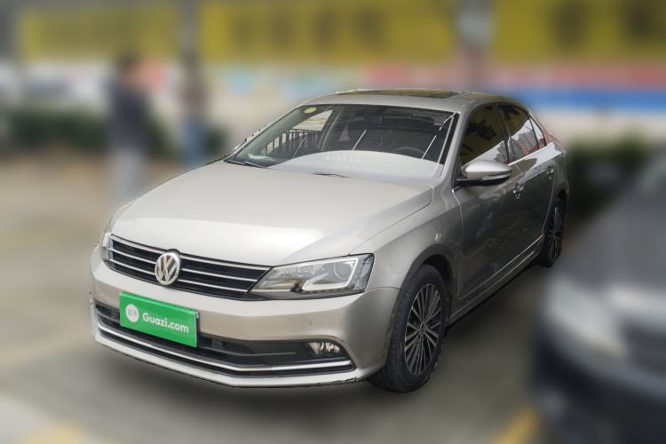 Used Volkswagen Sagitar 2017 230TSI Automatic Luxury Edition