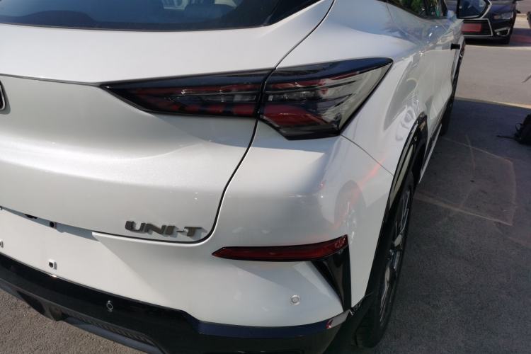 Used CHANGAN UNI-T 2023 2nd Generation 1.5T Luxury Version Right Rear Taillight