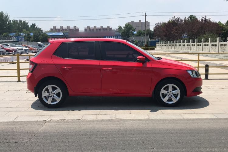 Used Skoda Fabia 2017 1.4L Automatic Car Enjoy Edition