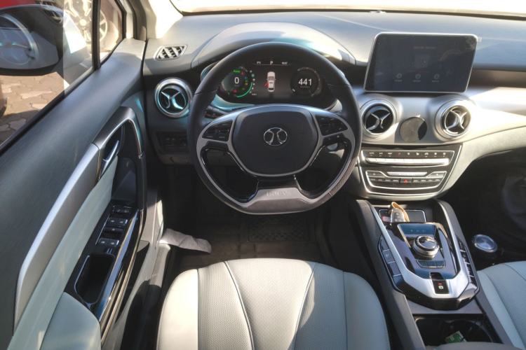 Used BAIC Beijing EU5 2018 R550 Smart Trend Edition
