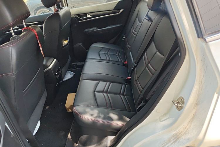 Used Dongfeng Aeolus AX7 2016 2.0L Automatic Zhiyi Trim