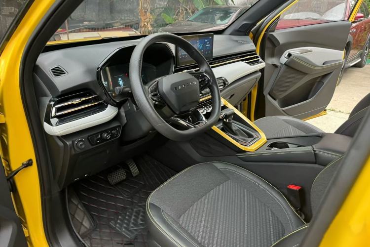 Used Baojun RS-3 2022 SOODA 1.5L CVT Pioneer Edition Interior 2