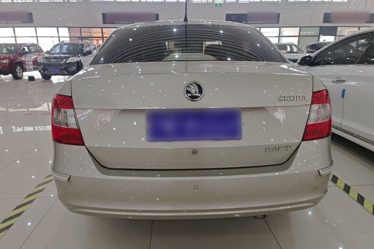 Used Skoda Rapid 2015 1.6L Automatic Smart Selection Model