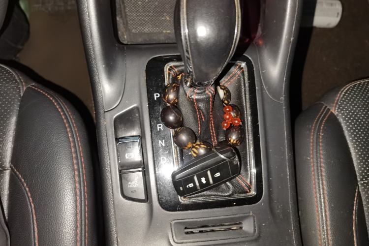 Used CHANGAN CS75 2016 1.8T Automatic Elite Model China V Standard Gear Lever