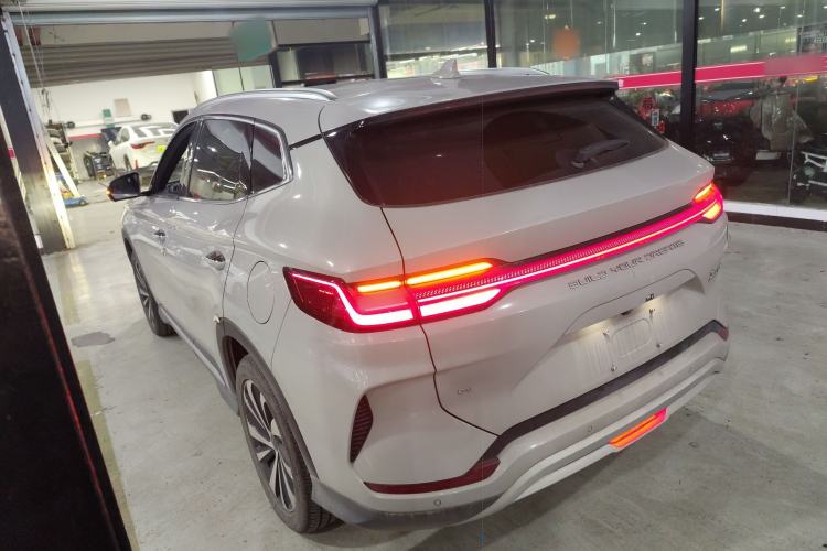 Used BYD Song PLUS New Energy 2023 Champion Edition EV 520KM Flagship Model