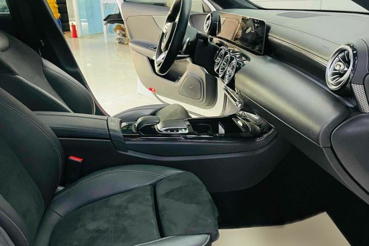 Used Mercedes-Benz A-Class 2020 Restyled A 200 L Sport Sedan Fashion Version