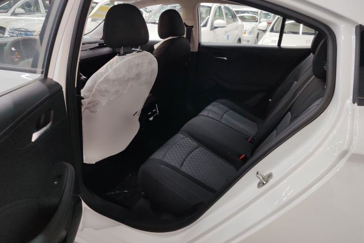 Used Roewe i5 2026 Model 1.5L Manual Comfort Version Left Rear Seat