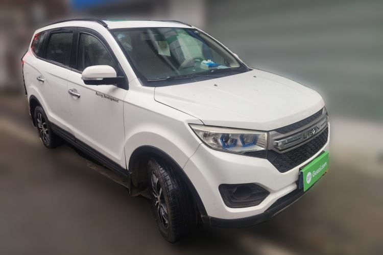 Used Lifan Auto Myway 2016 1.5L Manual Elite Version Front Right 45 Deg