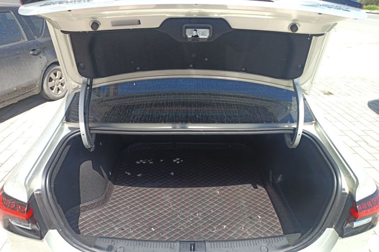 Used Rising ER6 2020 620 km Smart Edition
