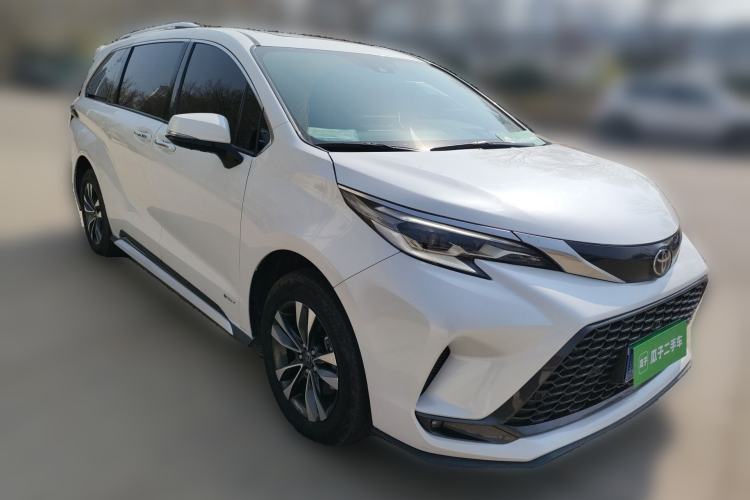 Used Toyota Granvia 2024 2.5L Hybrid Prestige PLUS Four-Wheel Drive Version Front Right 45 Deg