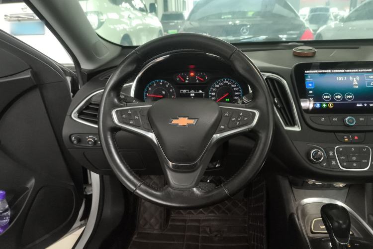 Used Chevrolet Malibu XL 2021 535T Automatic Sport Edition Steering Wheel