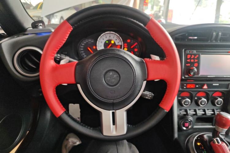 Used Toyota 86 2013 2.0L Automatic Luxury Version