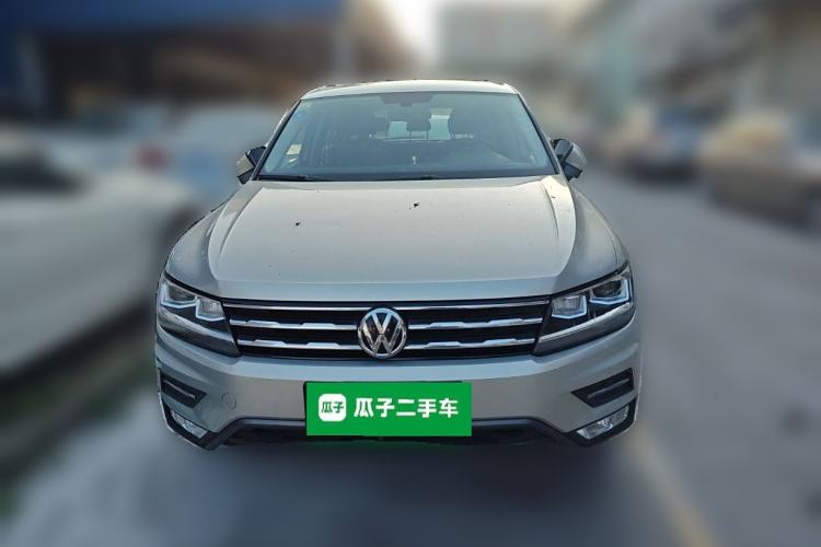 Used Volkswagen Tiguan L 2018 330TSI Automatic Two-Wheel Drive Luxury Edition
