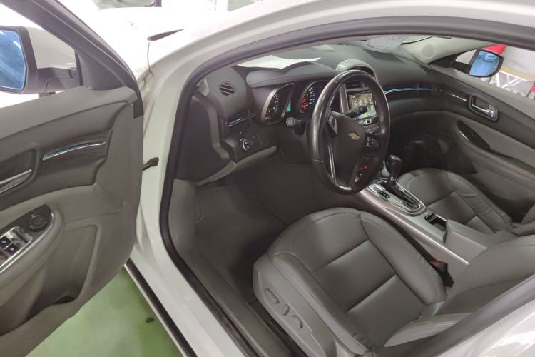 Used Chevrolet Malibu 2014 2.0L Automatic Luxury Edition Driver Seat