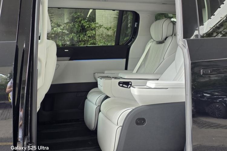 Used XPeng X9 2024 702 Ultra-Long Range Max Interior 6