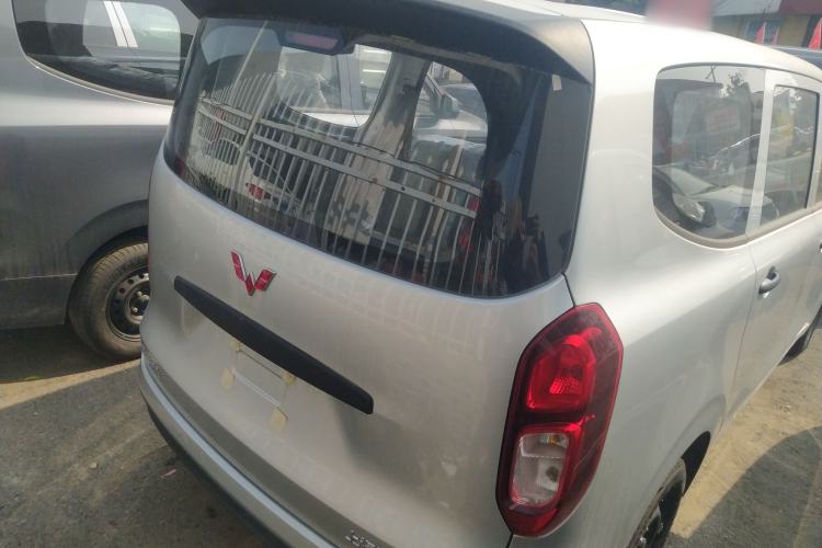 Used Wuling Hongguang New Energy 2024 All-Electric Model 300KM Standard Version
