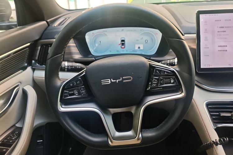 Used BYD Song PLUS New Energy 2023 Champion Edition DM-i 110KM Flagship PLUS
