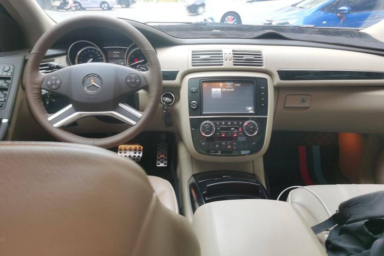 Used Mercedes-Benz R-Class 2014 R 400 4MATIC Business Model