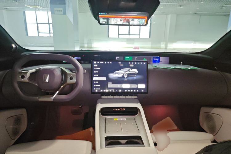 Used Avatr 12 2025 Ultra Extended-Range Edition Center Console
