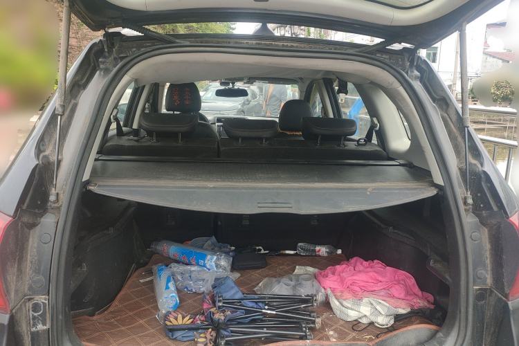 Used Haval H6 2016 Upgraded Model 1.5T Automatic Two-Wheel Drive Elite Version Trunk