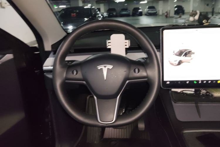 Used Tesla Model Y 2022 Rear-Wheel-Drive Version
