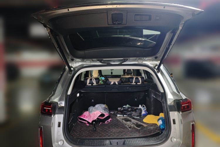 Used Bestune T99 2020 20TD Automatic Premium Edition Trunk