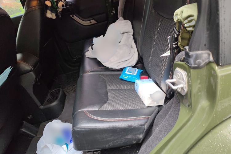 Used Jeep Wrangler 2016 3.0L Sahara 75th Anniversary Edition Left Rear Seat