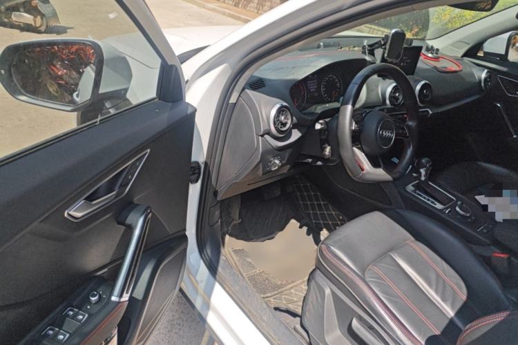 Used Audi Q2L 2022 35 TFSI Progressive Dynamic Edition Driver Seat