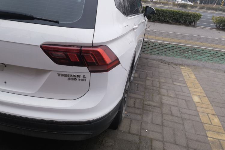 Used Volkswagen Tiguan L 2020 330TSI Automatic Two-Wheel Drive Luxury Edition China VI Standard
