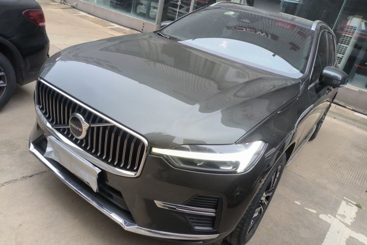 Used Volvo XC60 2022 B5 4x4 Smart Luxury Edition