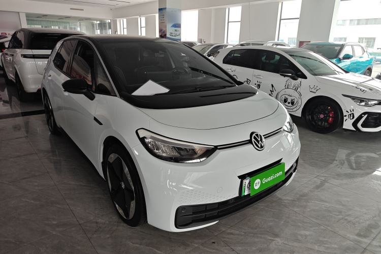 Used Volkswagen ID.3 2023 Upgraded Version Smart Intelligence Edition Front Right 45 Deg
