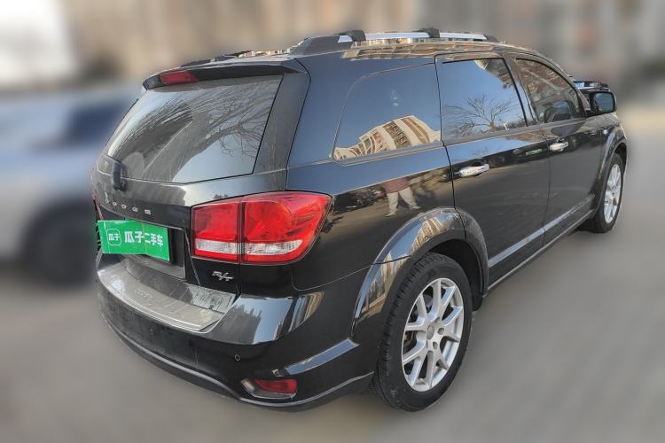 Used Dodge Journey 2013 2.4L Two-Wheel Drive Luxury Version Rear Right 45 Deg