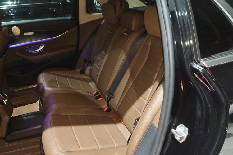 Used Mercedes-Benz E-Class 2019 E 200 L Sport 4MATIC
