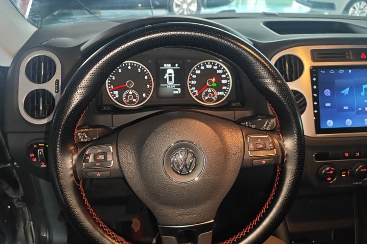 Used Volkswagen Tiguan 2016 280TSI Automatic Two-Wheel Drive Silk Road Comfort Edition
