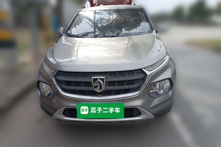 Used Baojun 510 2017 1.5L manual Comfort trim