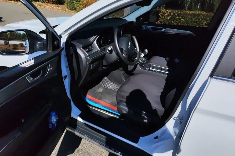 Used Haval M6 2021 PLUS 1.5T Manual Luxury Smart Connectivity Model

