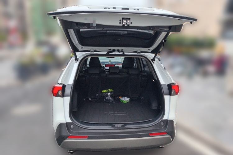 Used Toyota RAV4 2024 2.0L CVT Two-Wheel Drive Fashion Plus Edition
