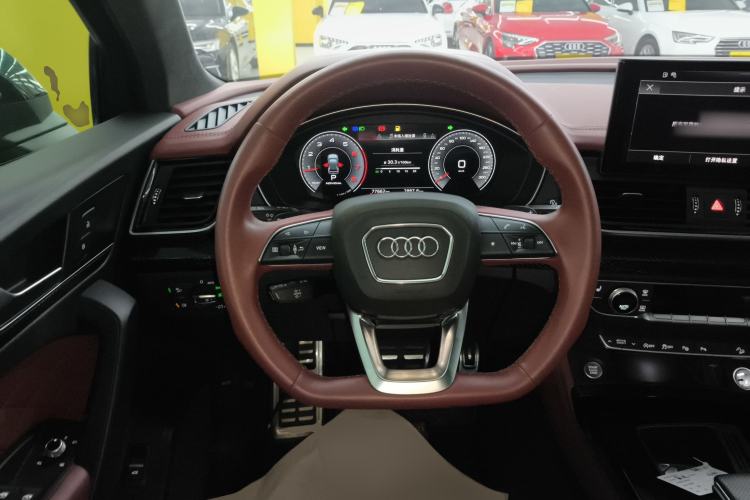 Used Audi Q5L 2022 40T Luxury Dynamic Model
