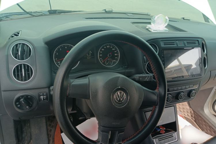 Used Volkswagen Tiguan 2015 1.4TSI Manual Two-Wheel Drive BlueMotion Edition
