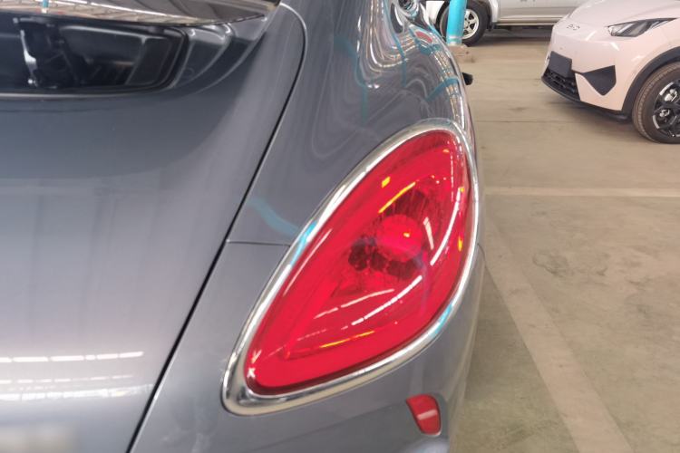 Used ORA Lightning Cat 2022 555 km Luxury Edition
