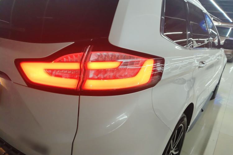 Used Ford Edge 2020 EcoBoost 245 Two-Wheel Drive Titanium 7-Seater
