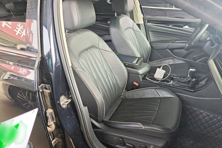 Used Volkswagen Passat 2022 330TSI Starry Luxury Edition