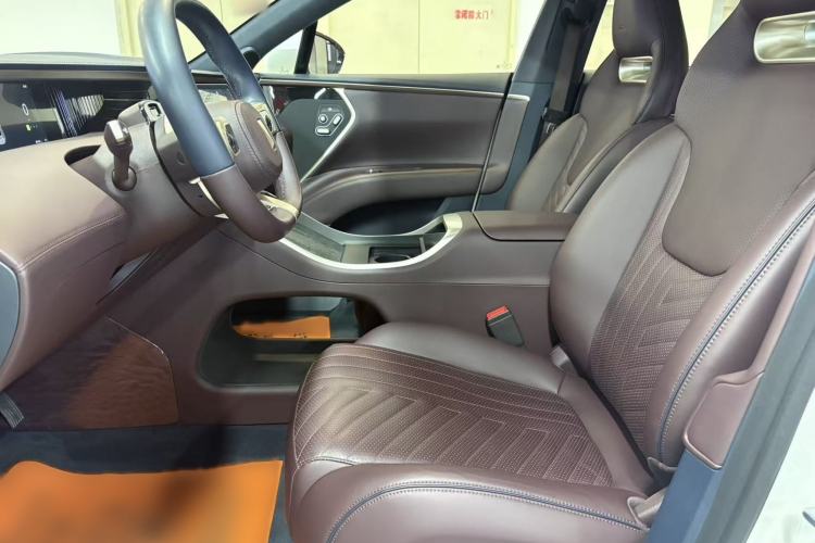 Used Avatr 11 2023 HarmonyOS Version Smart Enjoyment Upgrade Model 90-Degree Rear-Wheel Drive Edition
