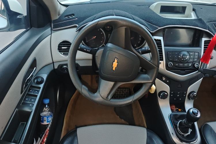 Used Chevrolet Cruze 2013 1.6L SE MT
