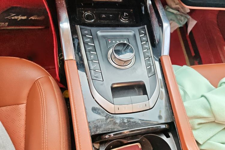 Used Zotye T700 2017 1.8T Dual-Clutch Prestige Model